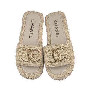 Chanel Beige Interlocking CC logo Espadrilles